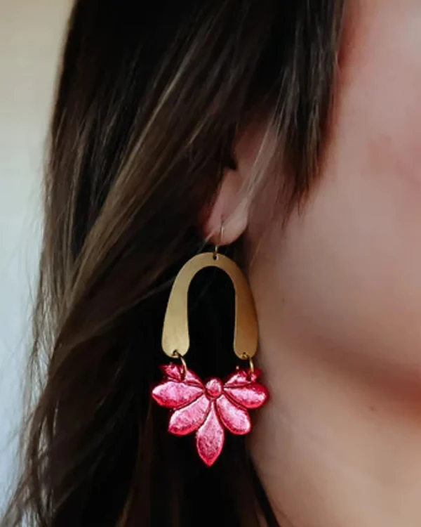 Allie Lynn's Boutique Hart Designs Jewelry<Arch Metallic Earring "Pink"