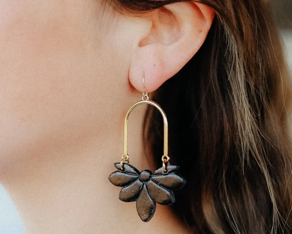 Allie Lynn's Boutique Hart Designs Jewelry<Black Clay Gold Earrings