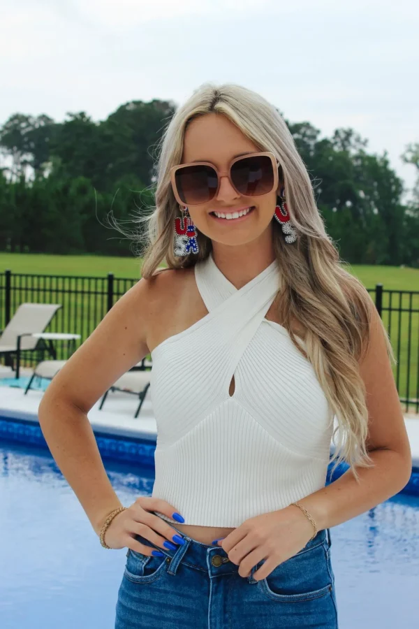 Allie Lynn's Boutique Solid Tops<Cross Neck Cropped Knit Top "White"