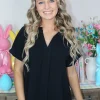 Allie Lynn's Boutique Solid Tops<Essential Top "Black"