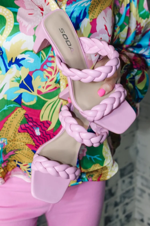 Allie Lynn's Boutique Spring Fever<Found Pink Heel