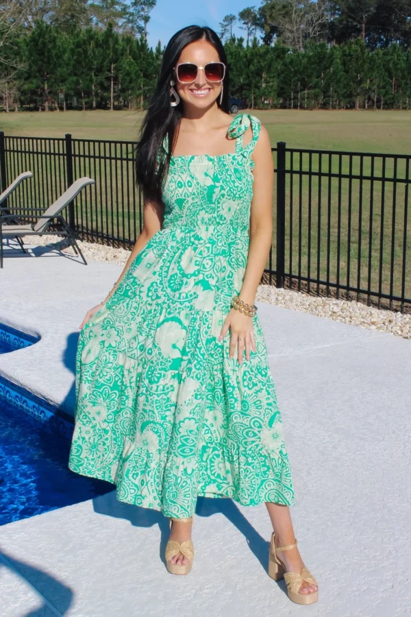 Allie Lynn's Boutique Maxi/Midi Dresses<Green Smocked Maxi Dress