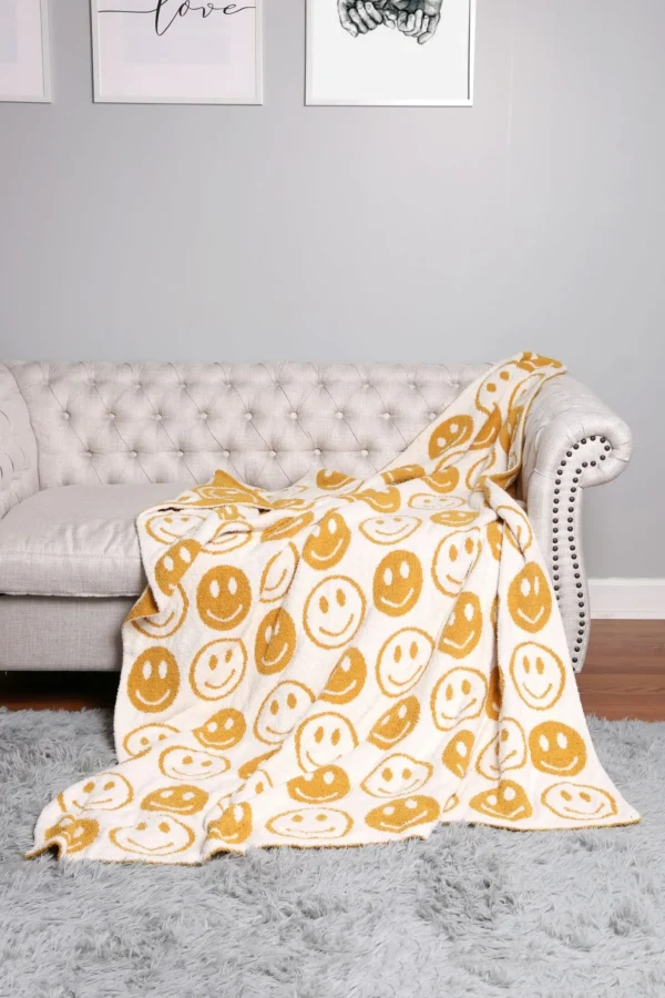 Allie Lynn's Boutique Gifts<Happy Face Blanket "Yellow"