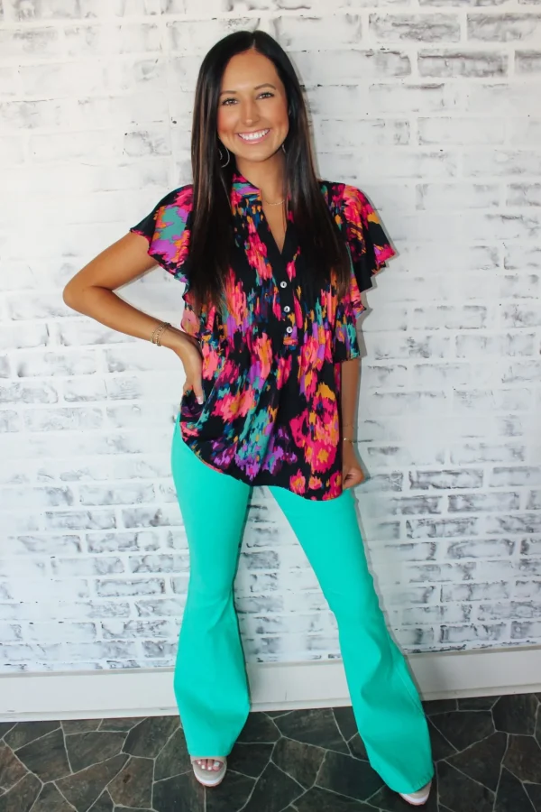 Allie Lynn's Boutique Printed Tops<Living For Fall Top