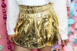 Allie Lynn's Boutique Shorts/Skirts<Metallic Faux Leather Skort "Gold"