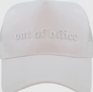 Allie Lynn's Boutique Trucker Hats<Out Of Office Trucker Hat "White"