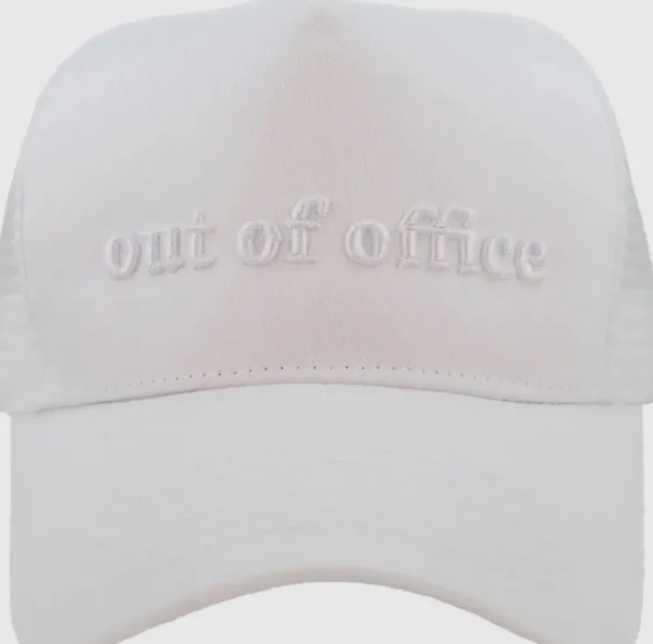 Allie Lynn's Boutique Trucker Hats<Out Of Office Trucker Hat "White"