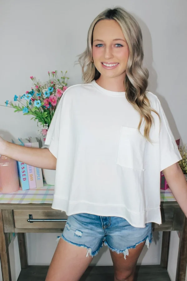 Allie Lynn's Boutique Spring Break Edit<Oversized Washed Crop Top "White"