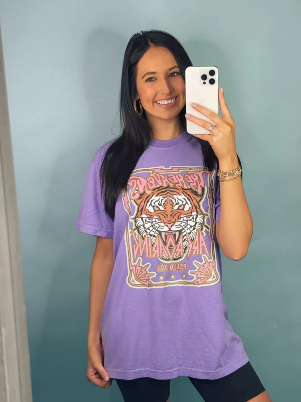 Allie Lynn's Boutique Graphic Tees<The Heavens Are Roaring Graphic Tee "Violet"